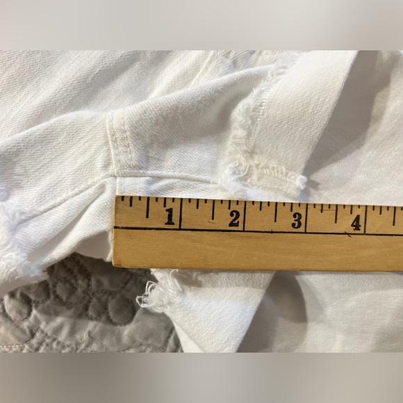 NWT AG Hailey Ex Boyfriend Roll-up Cuffed White Denim Shorts Size 32 - Picture 10 of 15